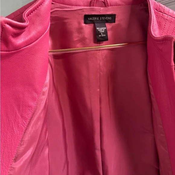 Valerie Stevens Vibrant Pink Leather Jacket - Picture 10 of 15